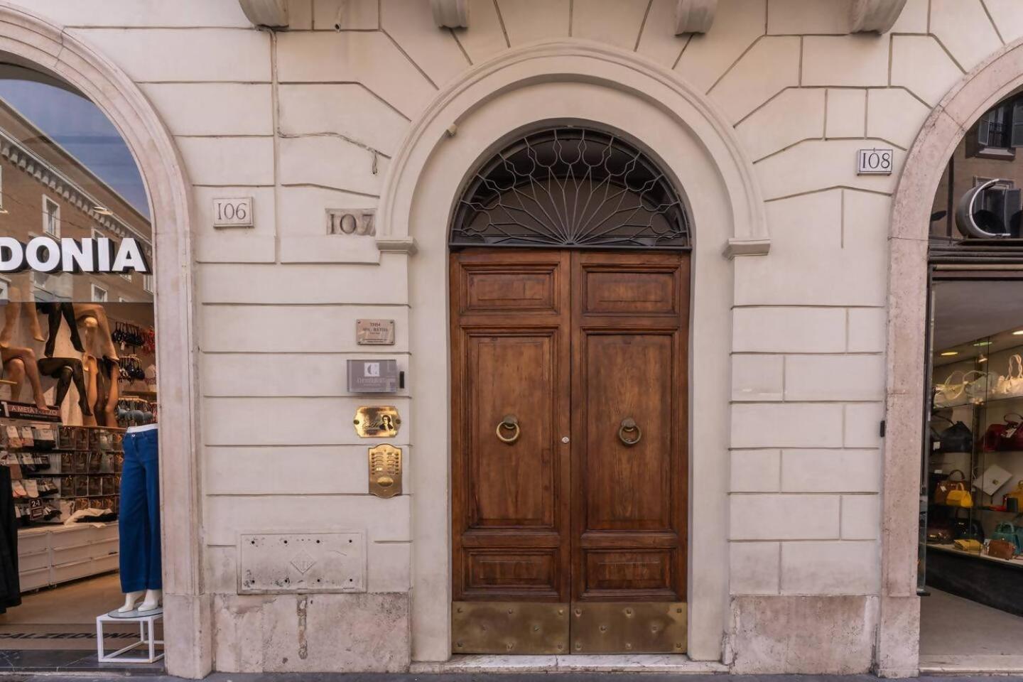 Domus In Via Del Corso Apartment Rom
