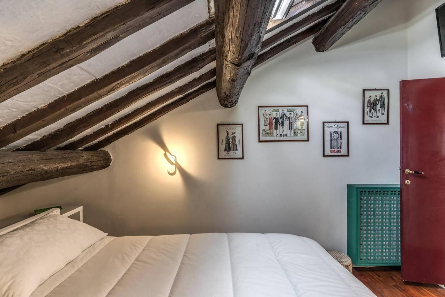 Apartment Domus In Via Del Corso Rom