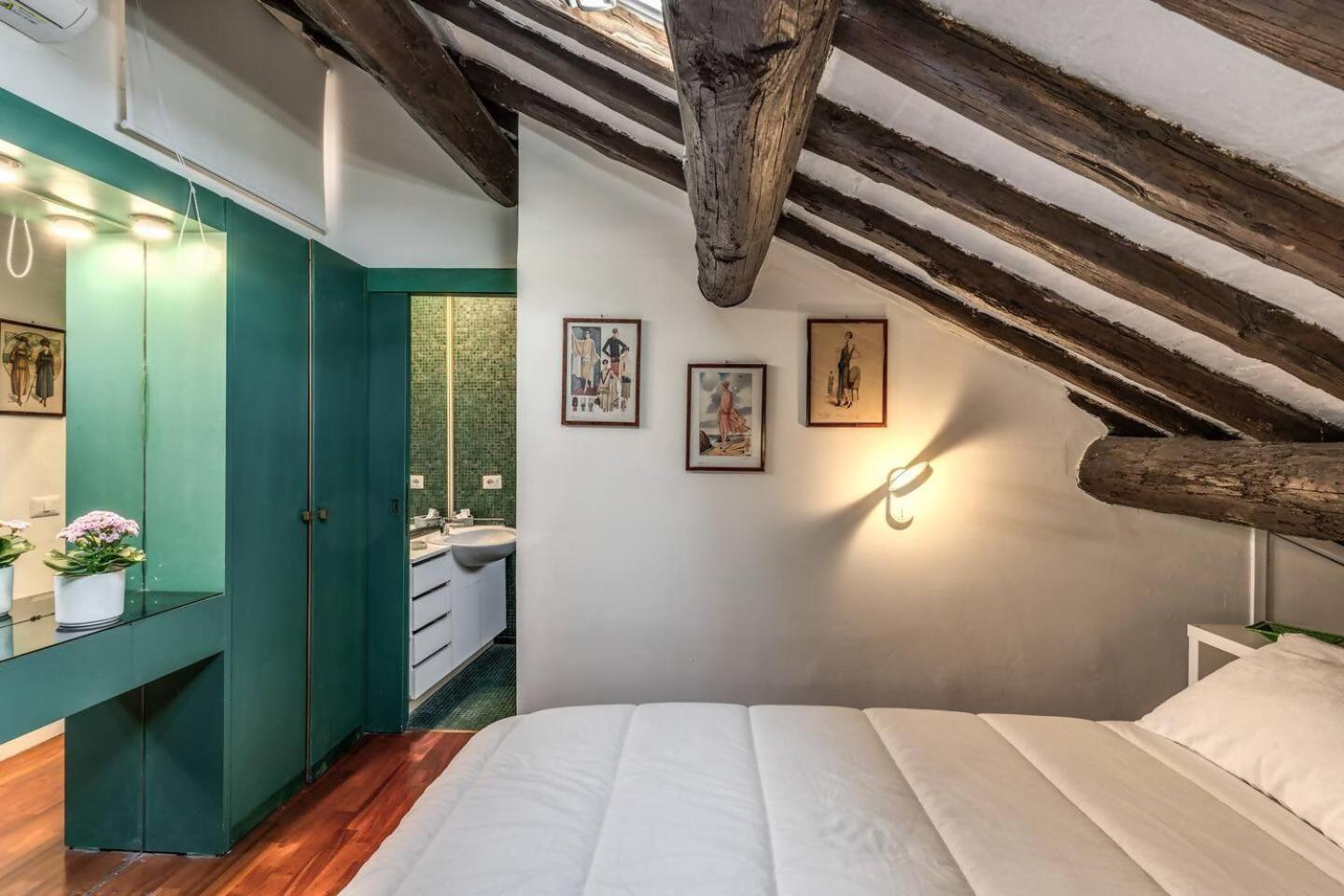 Apartment Domus In Via Del Corso Rom